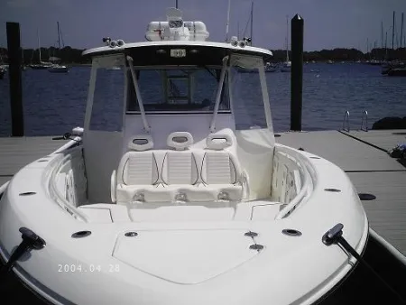 Center console boat with three-person bench seat cushions